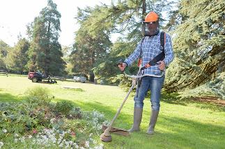 NT Paysagiste Nantes Loire-Atlantique 44 entretien pelouse jardinier